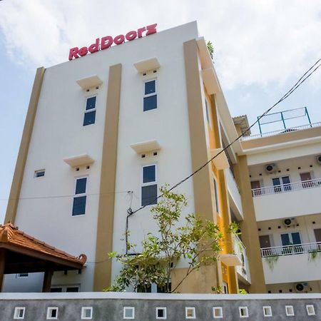 RedDoorz Syariah near Taman Pelangi Monjali Hotel Melati Bagian luar foto
